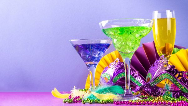 Quer beber no Carnaval sem gastar muito? Essas opções são perfeitas para isso