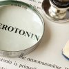 Ausência de serotonina no organismo pode contribuir para o desenvolvimento de doenças como ansiedade e depressão