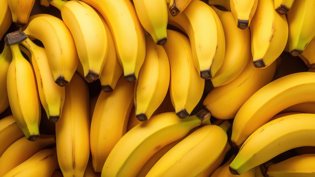 Descubra frutas com casca que você não sabia que podia comer todas as partes